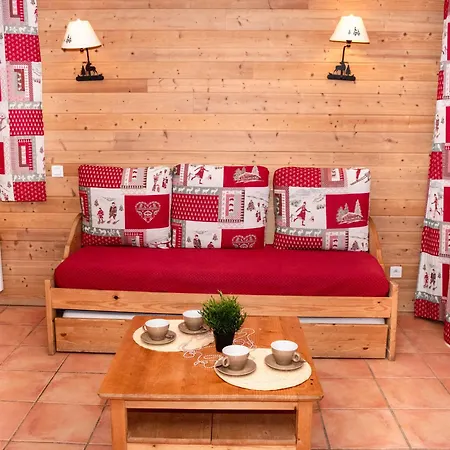 Avec Balcon, Parking Inclus, Praloup 1500 - Fr-1-504-368 *