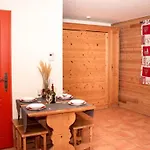 Διαμέρισμα Avec Balcon, Parking Inclus, Praloup 1500 - Fr-1-504-368 *