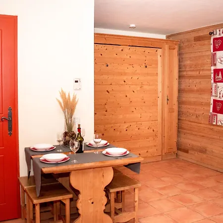 Avec Balcon, Parking, Animaux Admis A Pra Loup - Fr-1-504-368 Apartment