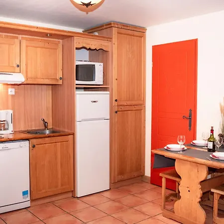 Apartment Avec Balcon, Parking, Animaux Admis A Pra Loup - Fr-1-504-368